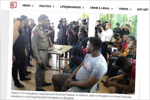 Generall&oslash;ytnant Surachet Hakpan holder pressekonferanse etter et raid 22. oktober.